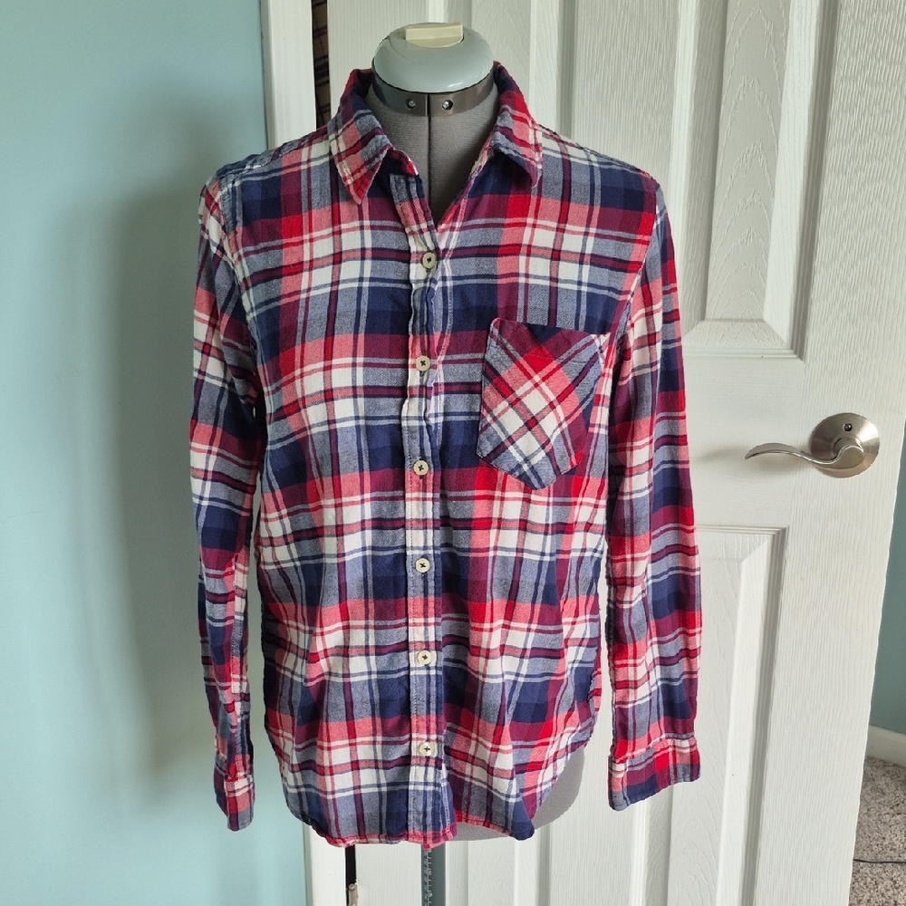 Forever 21 Red, Navy & White Plaid Button-Down Shirt, Size Small